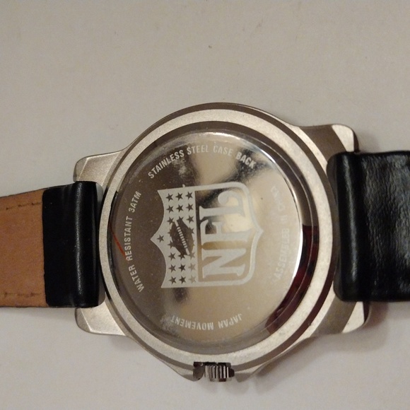 HP! EUC NFL Green Bay Packers Water Resistant Genuine Leather Band Watch! - Picture 7 of 8